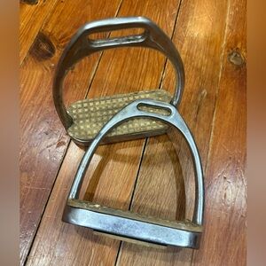 4 3/4” fillis irons